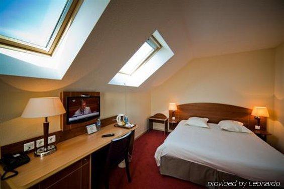 Готель Ibis Styles Clermont-Ferrand Aeroport Номер фото