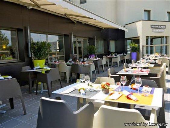 Готель Ibis Styles Clermont-Ferrand Aeroport Ресторан фото