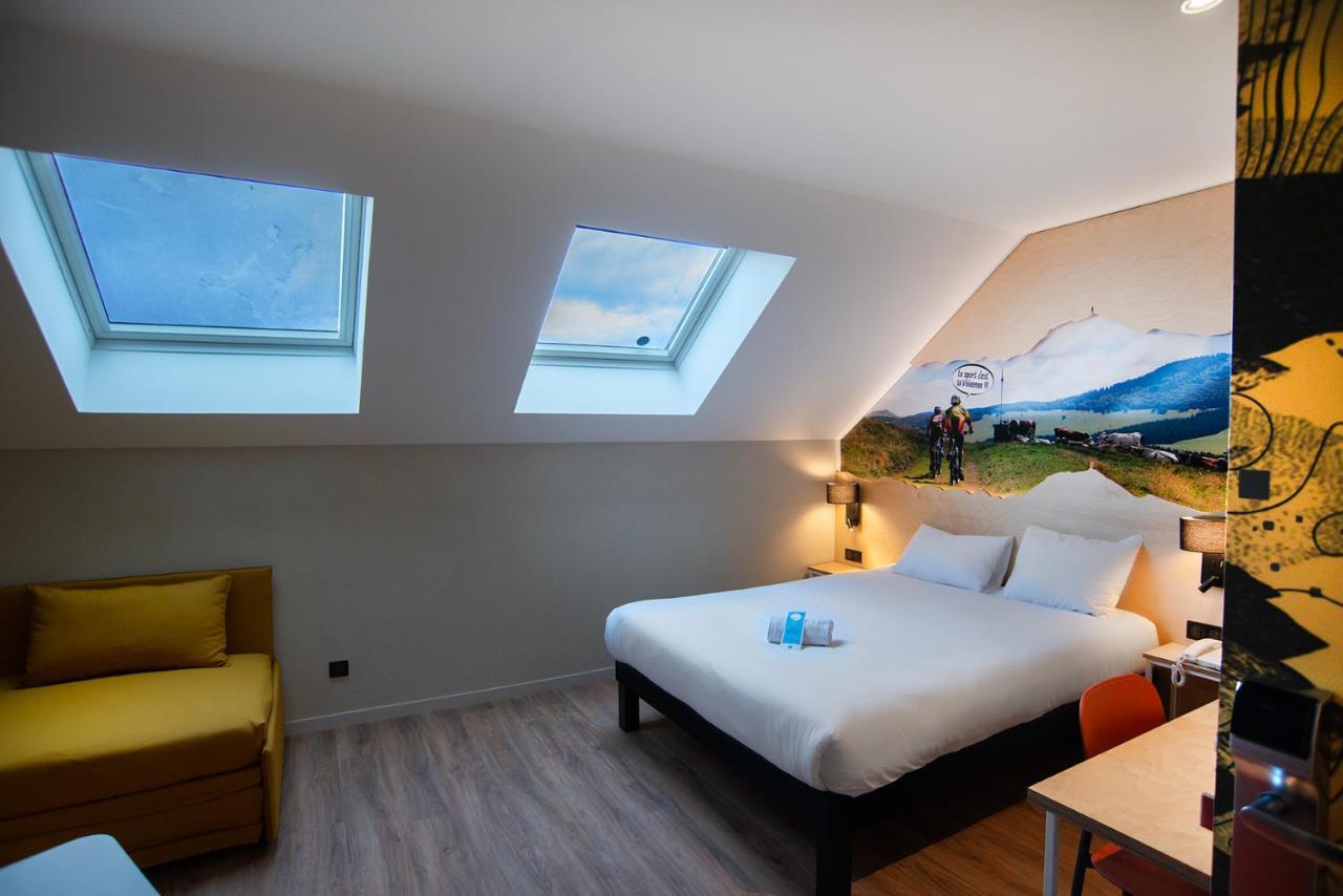 Готель Ibis Styles Clermont-Ferrand Aeroport Екстер'єр фото